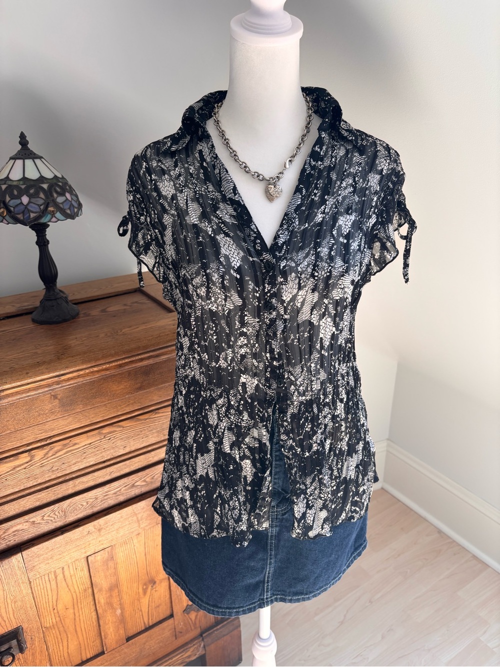 Ricki’s Sheer Patterned Blouse 🖤